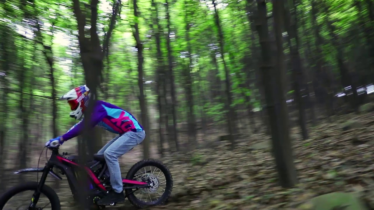 Sur-Ron LB Youth Electric Motocross Bike in Action!